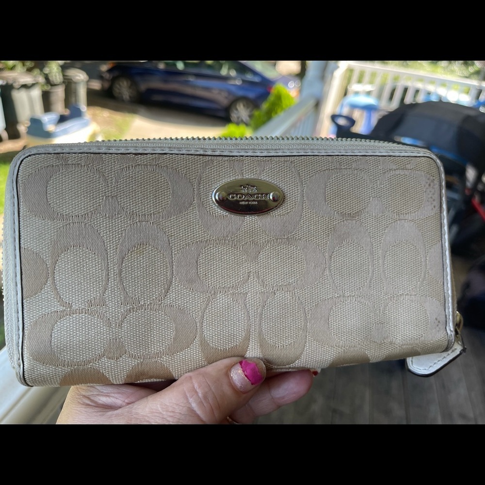 Coach Monogram canvas clothing folding wallet - Picture 5 of 7
